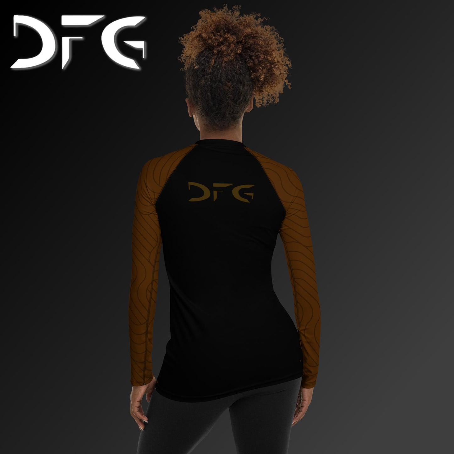 Feminine-Fit Brown S-Curve Long-Sleeved Rash Guard