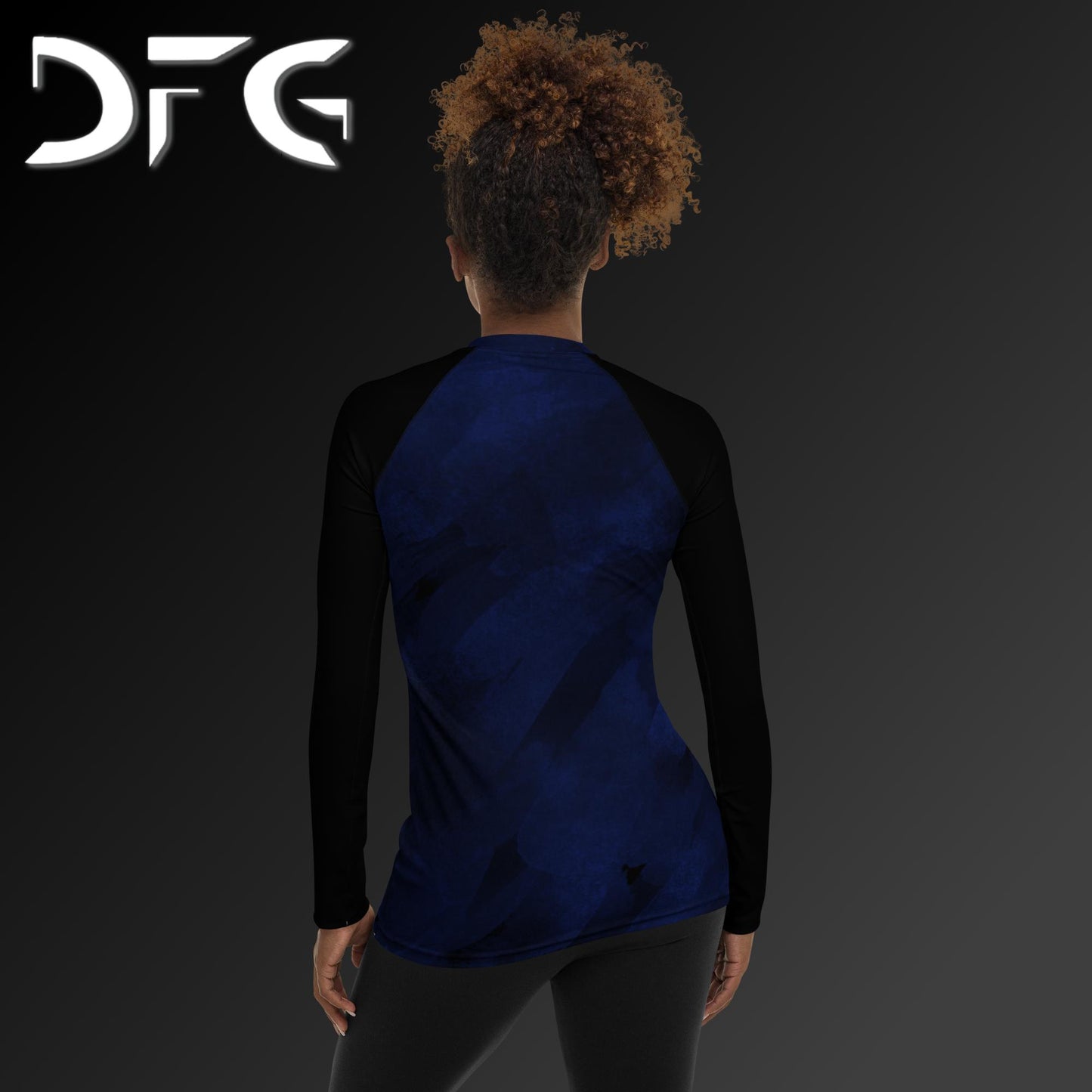 Feminine-Fit Blue Strokes Long-Sleeved Rash Guard