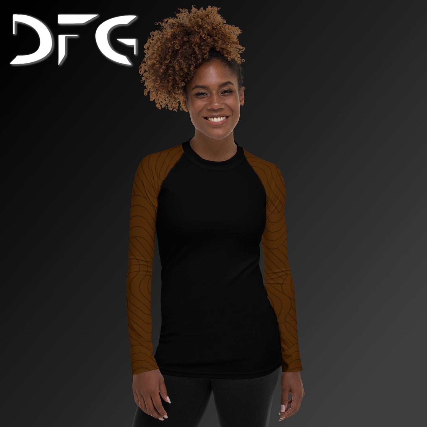 Feminine-Fit Brown S-Curve Long-Sleeved Rash Guard