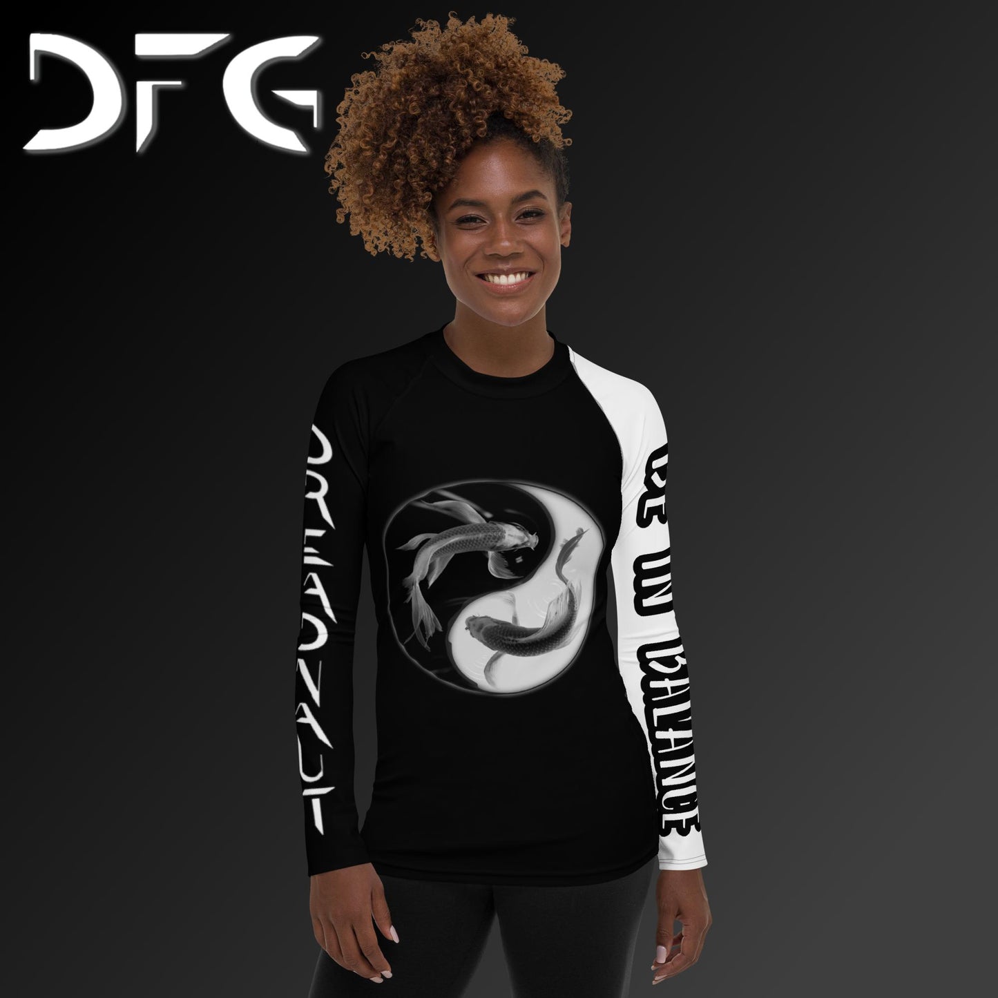 Feminine-Fit White Balance Long-Sleeved Rash Guard
