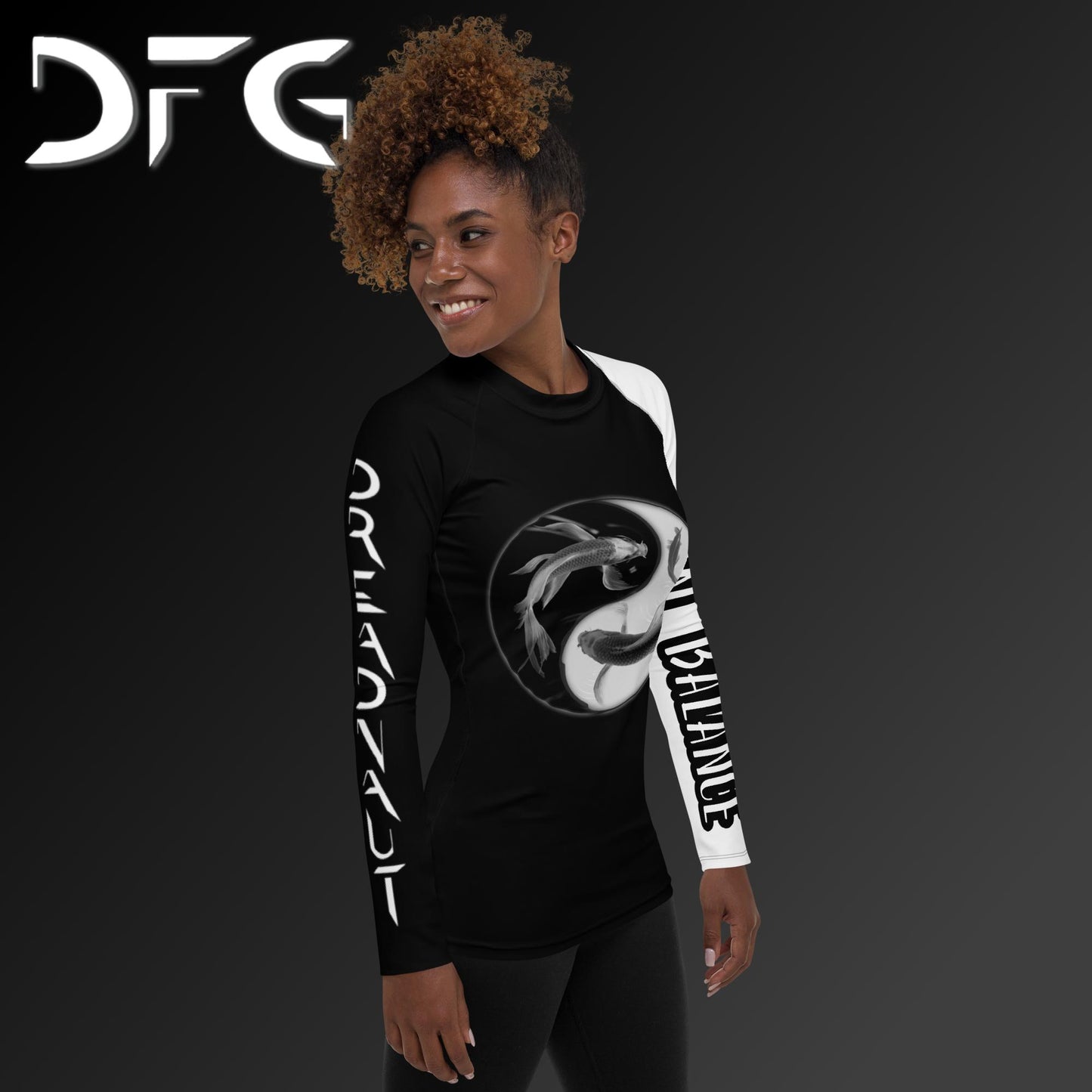 Feminine-Fit White Balance Long-Sleeved Rash Guard