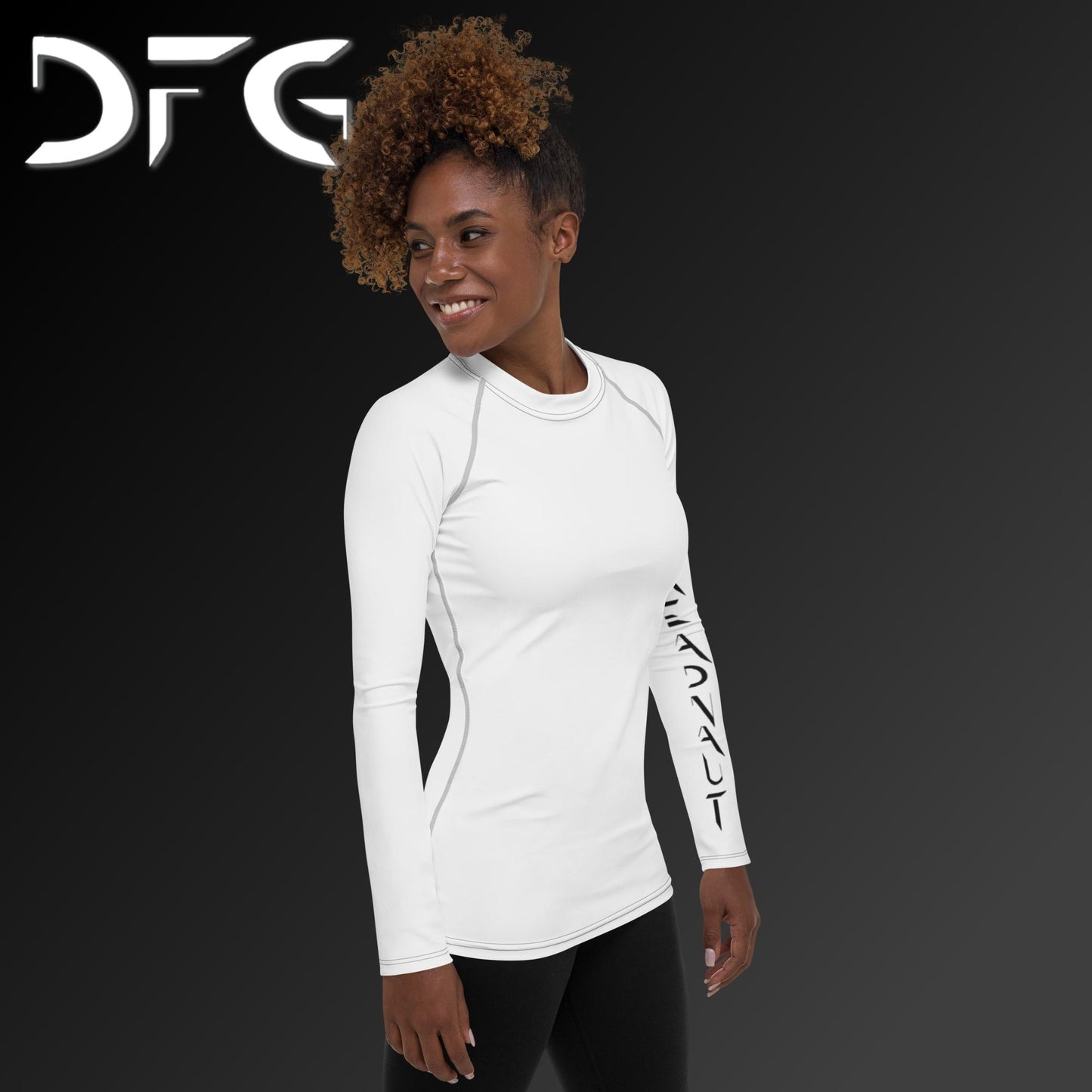 Feminine-Fit White Long-Sleeved Rash Guard