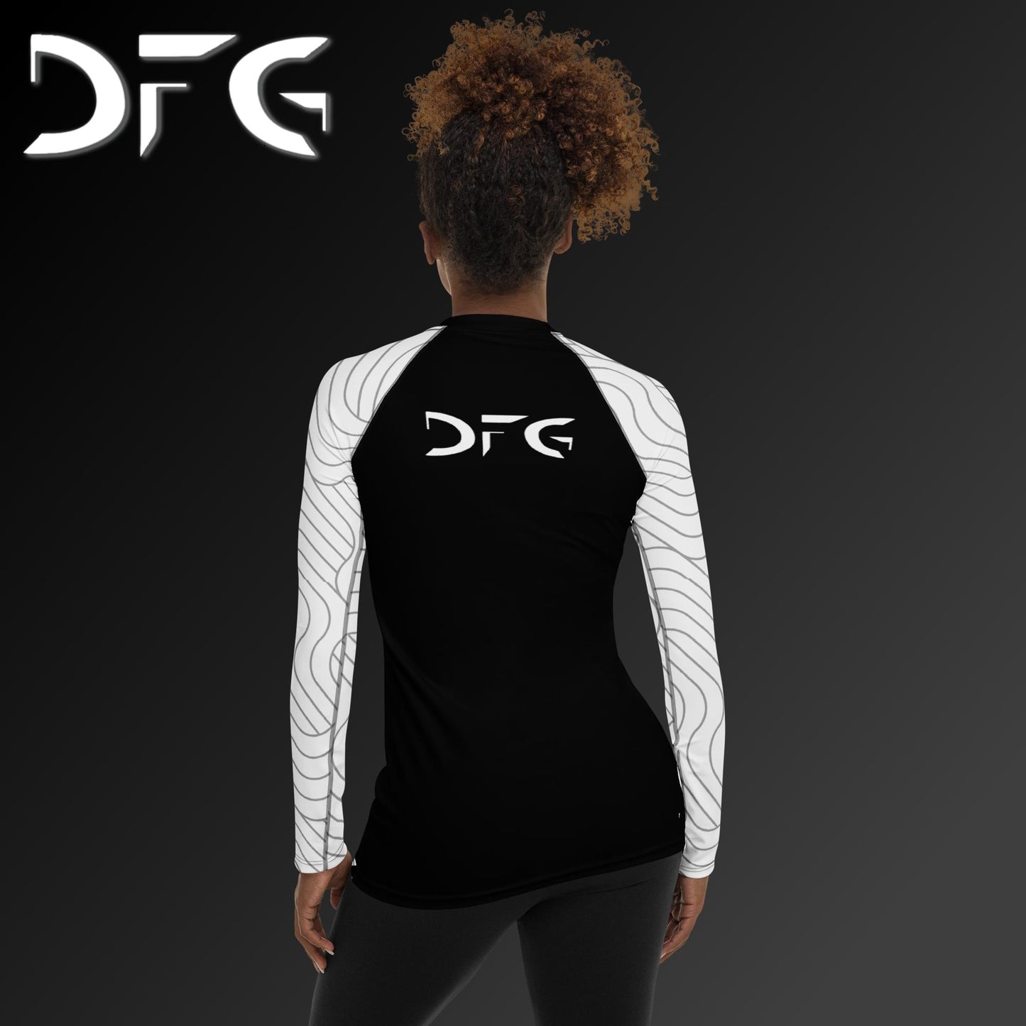 Feminine-Fit White S-Curve Long-Sleeved Rash Guard