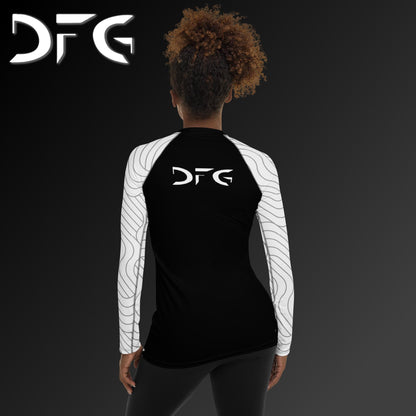 Feminine-Fit White S-Curve Long-Sleeved Rash Guard